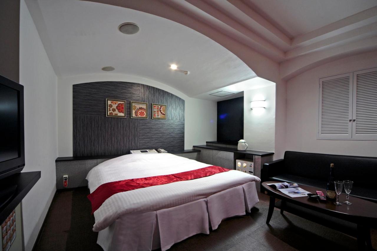 Hotel Lala Minato - Adult Only Nagoya Bagian luar foto