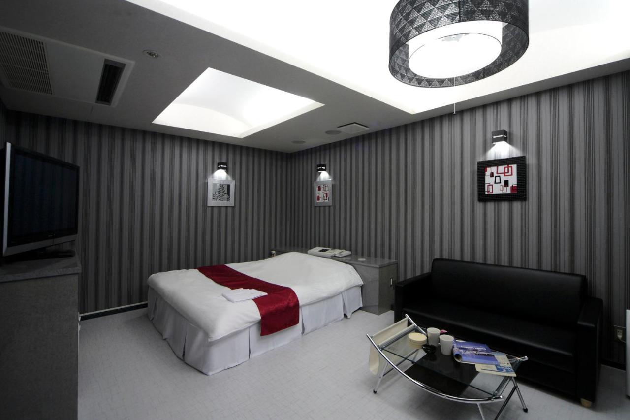 Hotel Lala Minato - Adult Only Nagoya Bagian luar foto